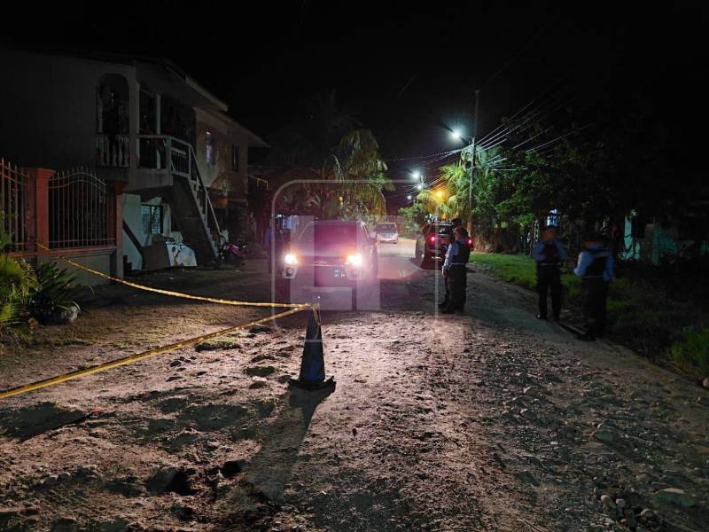 Al lugar llegaron agentes de la Policía Nacional para comenzar con las indagaciones.