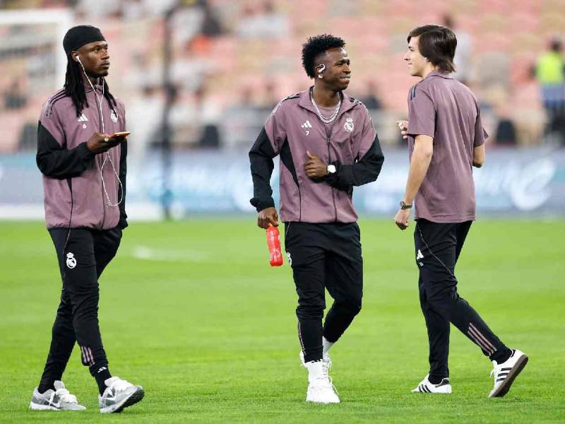 Atlético y Real Madrid se enfrentan esta tarde por la semifinal de la Supercopa de España.