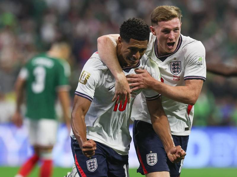 Jude Bellingham marcó dos goles para el triunfo de Inglaterra contra México.
