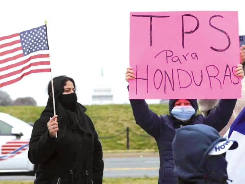 Fallo frena cancelación del TPS, pero mantiene incertidumbre porque hondureños continúan sin permisos.