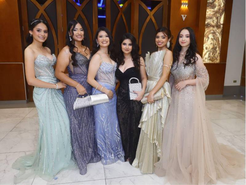 Emily López, Annette Andino, María Del Cid, Nahomy Rivera, Jamie Menardi y Rebecca Orellana