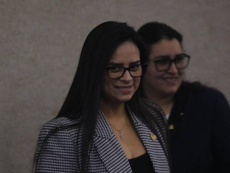 Sonriendo fue captada Isis Cuéllar la tarde del 2 de febrero.