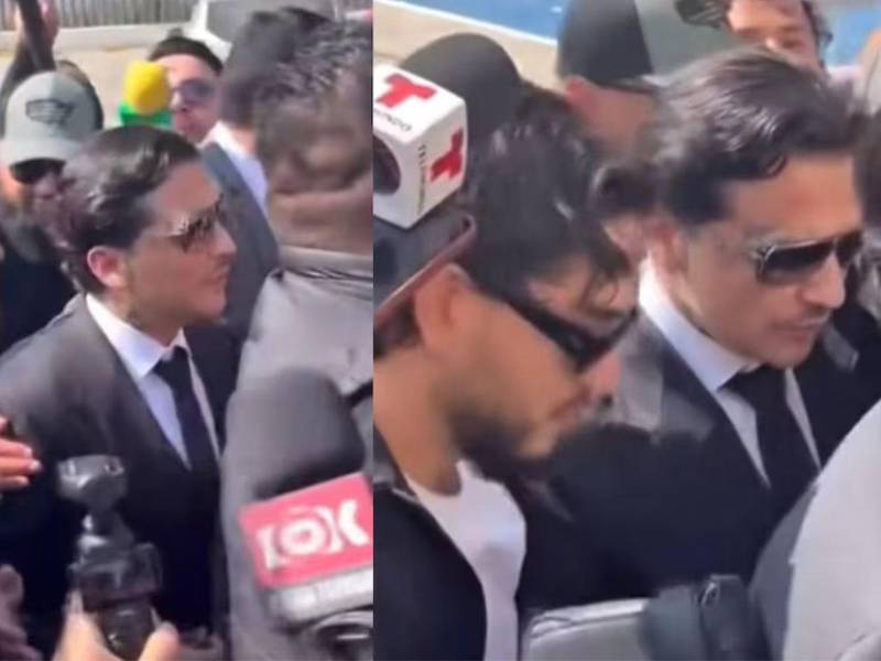 Entre empujones y rodeado de representantes de los medios de comunicación, entró Nodal al Reclusorio Oriente de la Ciudad de México.