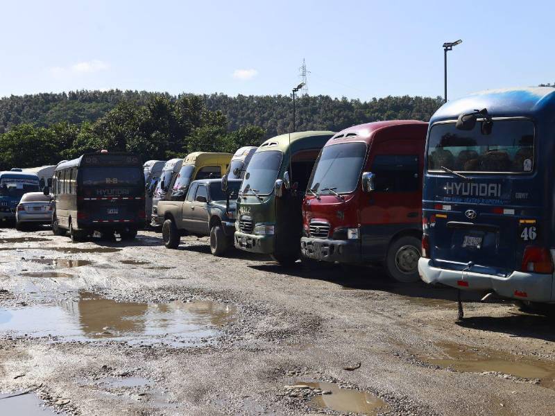 Los buses de la Ruta 2<b> </b>retomaron sus operaciones de manera normal en la ciudad de San Pedro Sula
