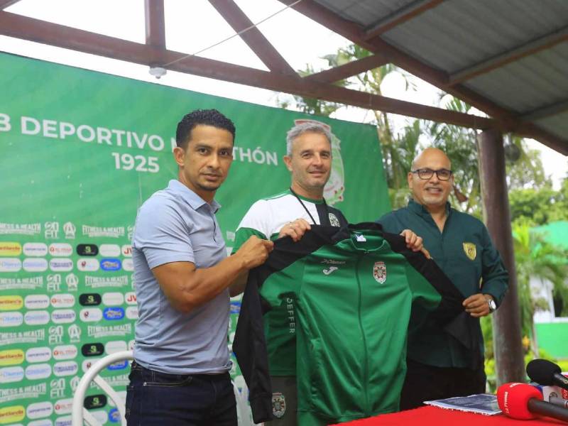 Pablo Lavallén fue presentado por Orinson Amaya y Mario Berríos.