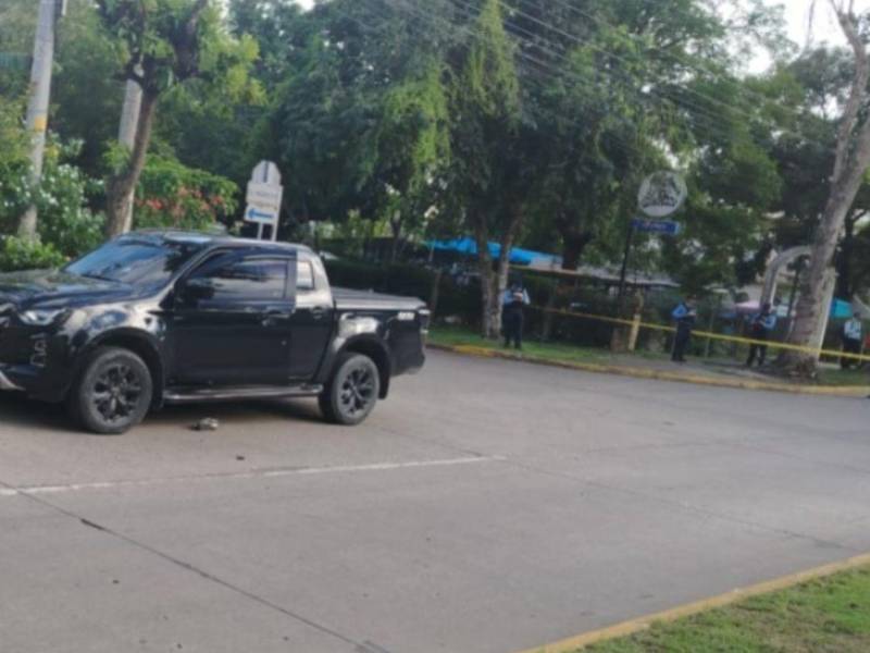 El ataque criminal ocurridó justo cuando la víctima acababa de salir de un restaurante con su familia.