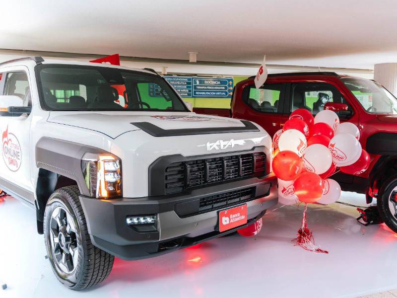 Los aportantes de Banco Atlántida recibirán un boleto electrónico por cada donativo de L200 para participar en el sorteo de dos Kia Tasman 2026.