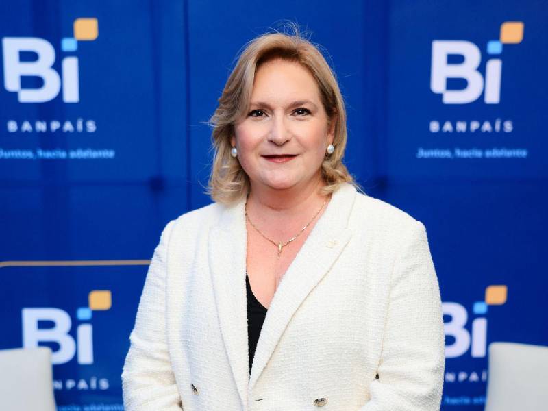 La presidenta ejecutiva de Banpaís, María del Rosario Selman-Housein, destacó que esta renovación institucional responde a una visión estratégica centrada en la innovación, la cercanía y el compromiso con Honduras.