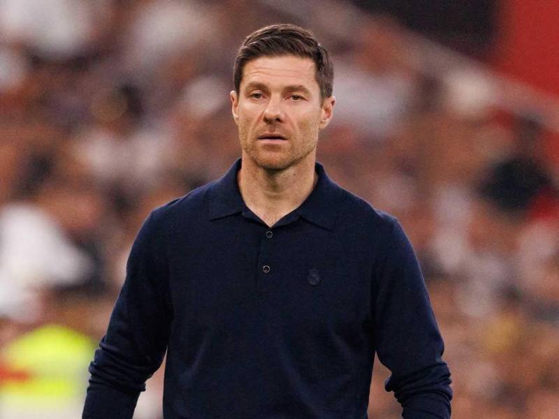 Xabi Alonso vuelve a ser noticia más de dos meses después de su salida del Real Madrid. El entrenador suena para dirigir a un gigante de Europa y podría enfrentar al equipo merengue.