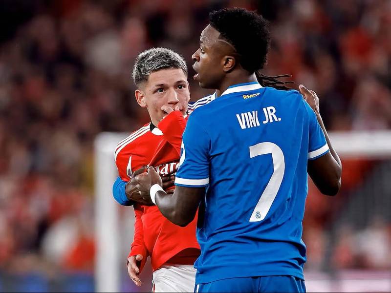 El argentino Gianluca Prestianni le habría dicho mono a Vinicius en repetidas ocasiones y la UEFA lo investiga.