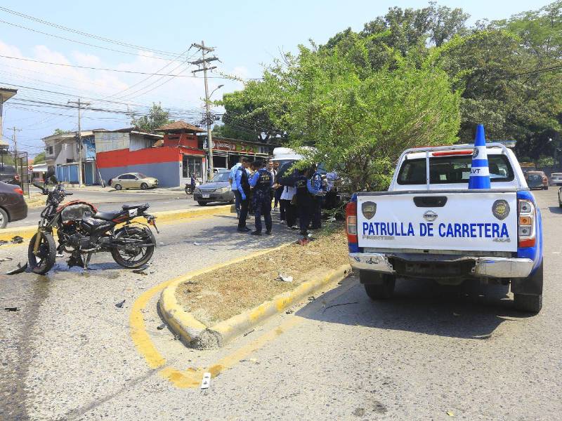 Tres de cada diez accidentes de tránsito en la zona norte terminan con víctimas mortales o personas gravemente heridas, una situación que afecta principalmente a los motociclistas por su mayor vulnerabilidad, señaló Jairo Ramos, jefe regional de la DNVT.