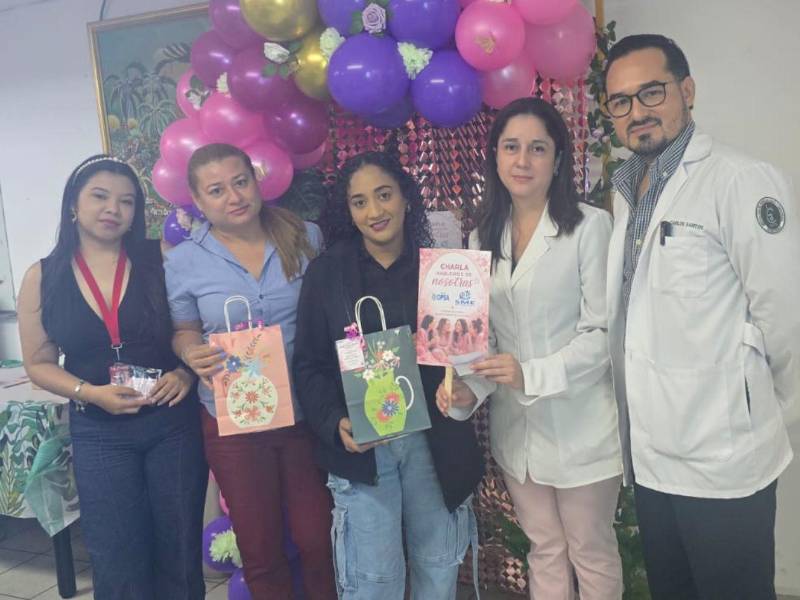 Al finalizar la Charla se hizo el sorteo de regalos por participación.
