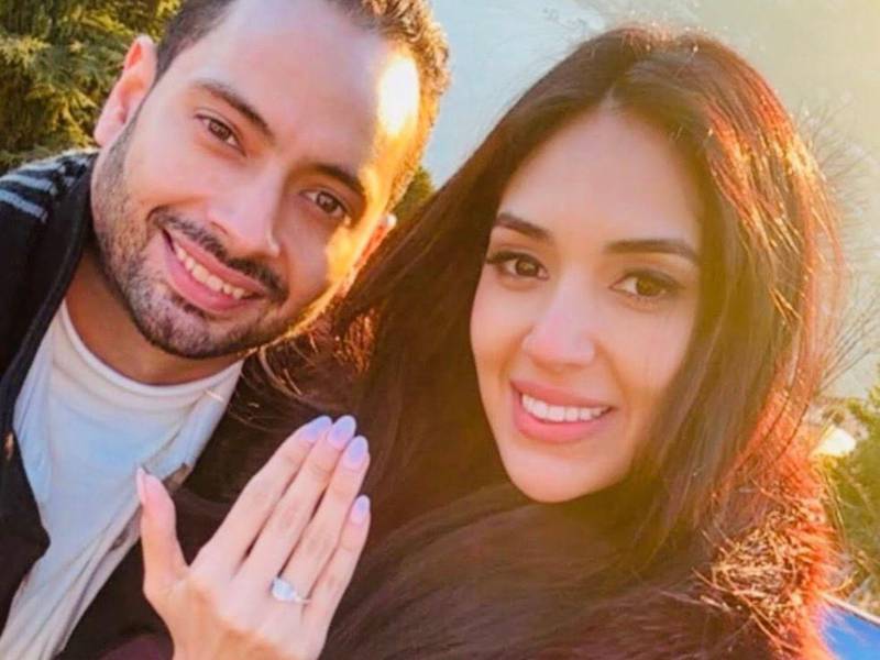 La ganadora del certamen de belleza Miss Honduras Universo 2025, Alejandra Fuentes, anunció este fin de semana que decidió dar el sí, acepto a su novio Manuel Bardales.