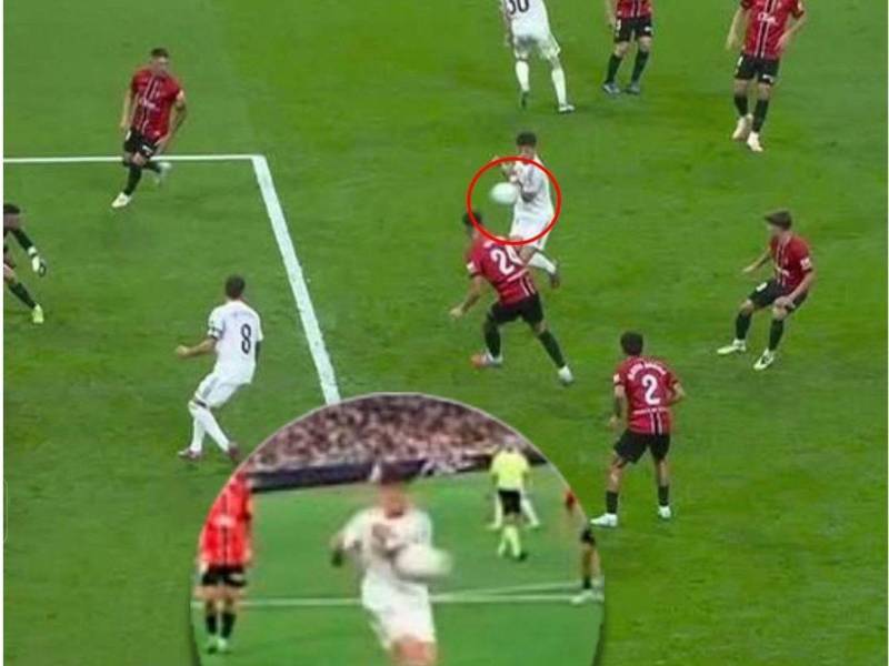 Liga Española reconoce el error arbitral que ayudó al Barcelona