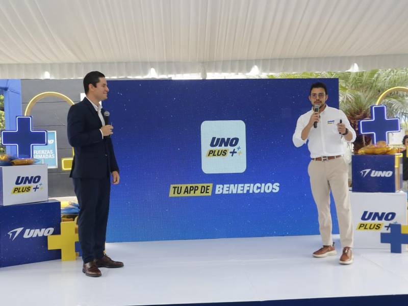 Eduardo Idiáquez , jefe regional de Lealtad de Gasolineras UNO para Centroamérica, destaca la apuesta de la compañía por fortalecer la fidelidad de sus clientes a través de beneficios y promociones exclusivas como parte de la experiencia UNO Plus.