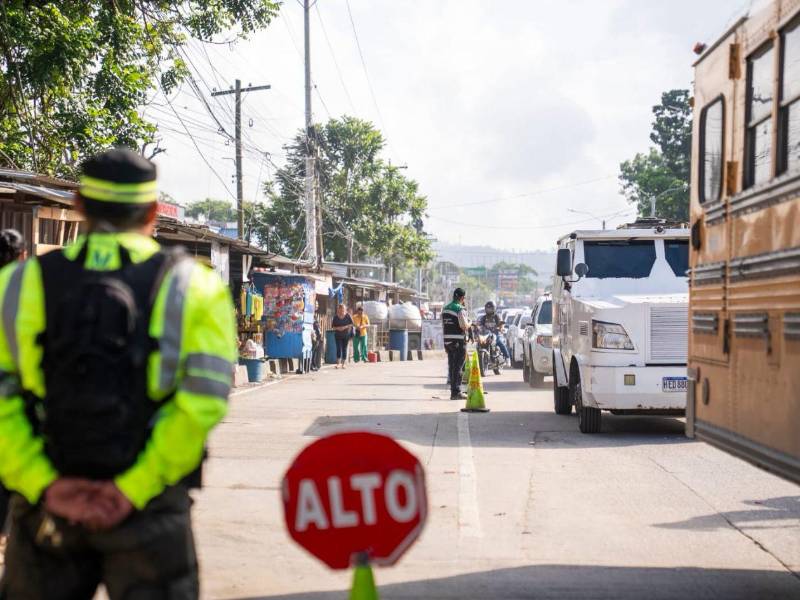 Las autoridades aseguran que mantendrán una presencia permanente en los sectores con mayor congestión vehicular de la ciudad.