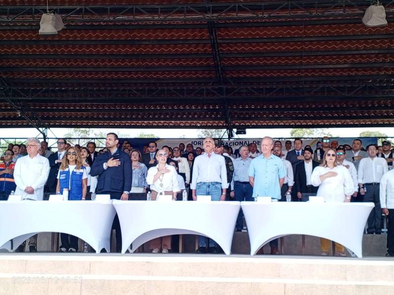 Salud indicó que habrán puestos de vacunación móviles y fijos para llegar a diferentes sectores del país.
