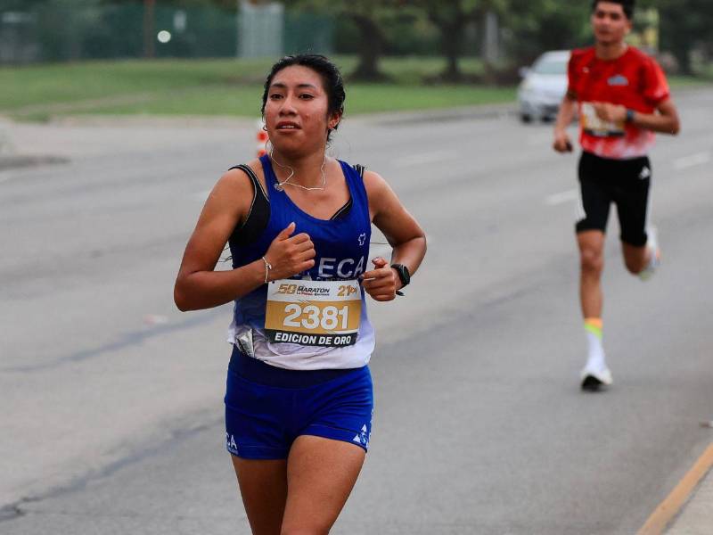 Yos lideró la categoría de 21 kilómetros y se alzó con el primer lugar en la Edición de Oro de la Maratón LA PRENSA-Gatorade.