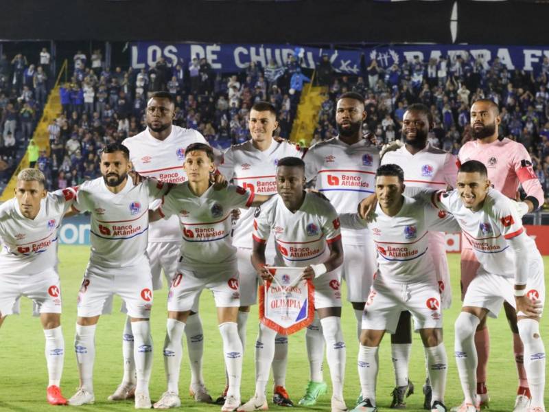 Olimpia y su alineación titular en el duelo ante Cartaginés.