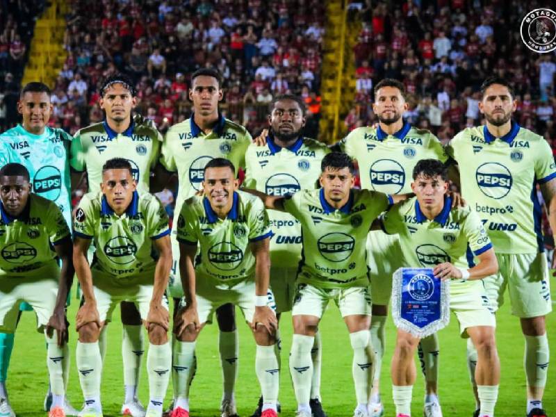 El 11 titular del Motagua que mandó a la cancha Javier López ante Alajuelense-.