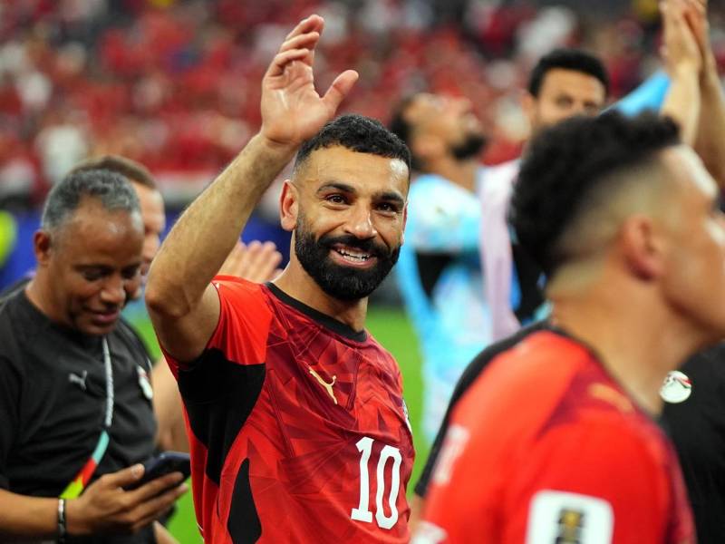 Mohamed Salah celebrando la clasificación de Egipto a octavos de final del Mundial 2026.