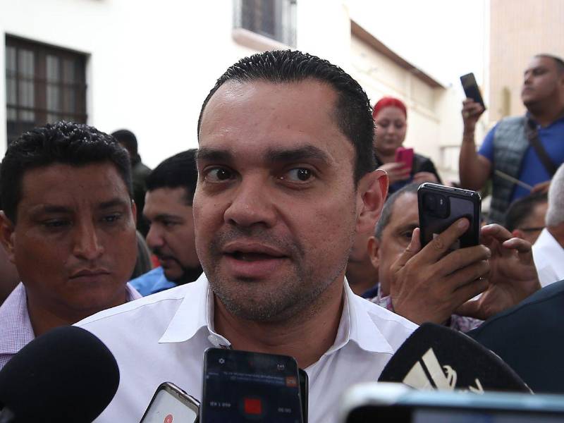 Tomás Zambrano, jefe de la bancada del Partido Nacional.