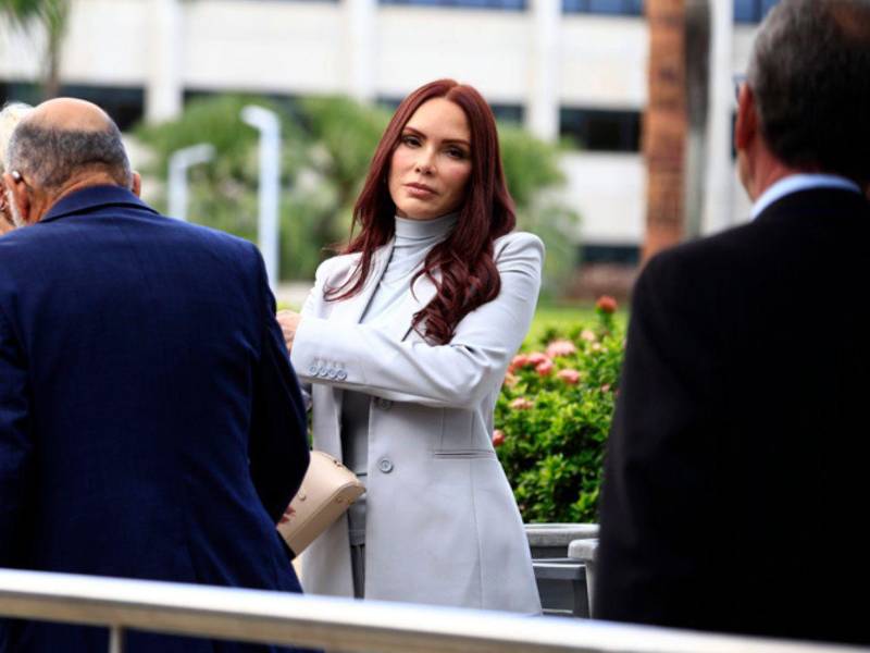 Mireddys González no hizo expresiones a la prensa a su llegada al tribunal.