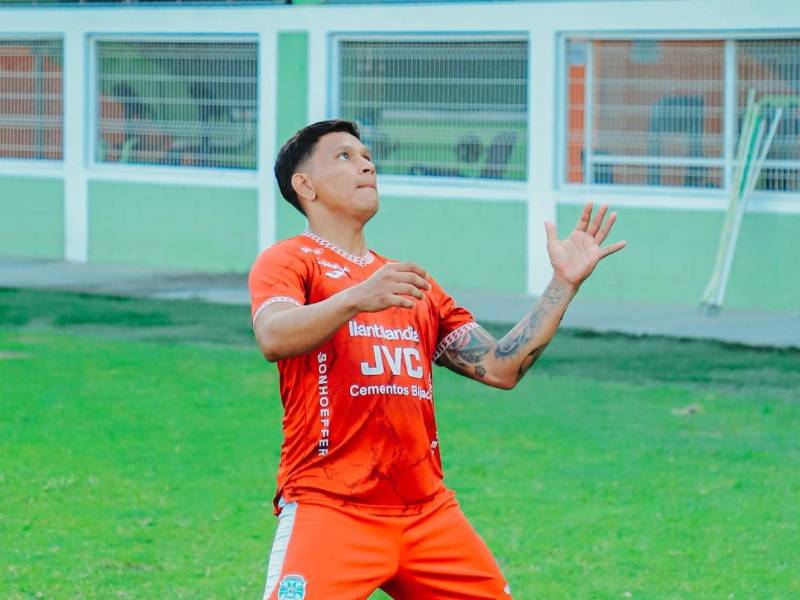 Bryan Moya es uno de los jugadores que cometieron actos de indisciplina en Marathón.