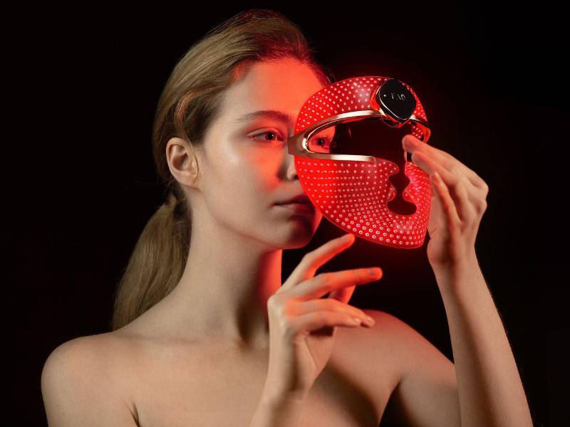 Hace años, las máscaras led eran una herramienta exclusiva de clínicas.