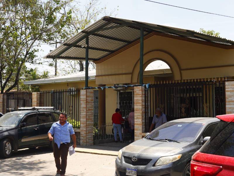 Cinco docentes de Choloma solicitaron en junio su traslado a otros centros educativos debido a supuestas amenazas, según información proporcionada por autoridades de Educación.