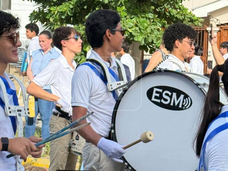 La banda de Seran School participó en el desfile patrio realizado este 14 de septiembre en San Pedro Sula.