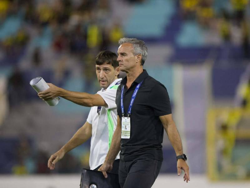Lavallén no pudo ocultar su bronca tras la derrota del verde de 2-0 ante la máquina en juego realizado la noche del jueves en el estadio Morazán.