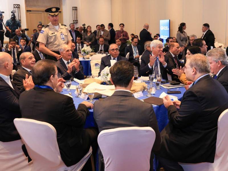 En el evento, el presidente Asfura destacó la importancia de fortalecer la cooperación entre Honduras, Estados Unidos, Guatemala y El Salvador para impulsar infraestructura productiva, seguridad energética y crecimiento económico.