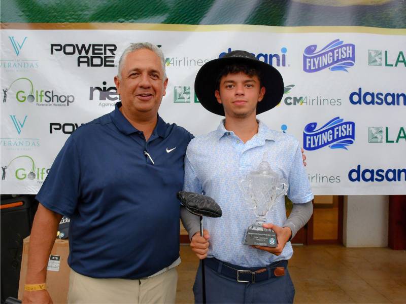Gustavo Emilio Suazo ganó el primer lugar Medal en la Categoría B.