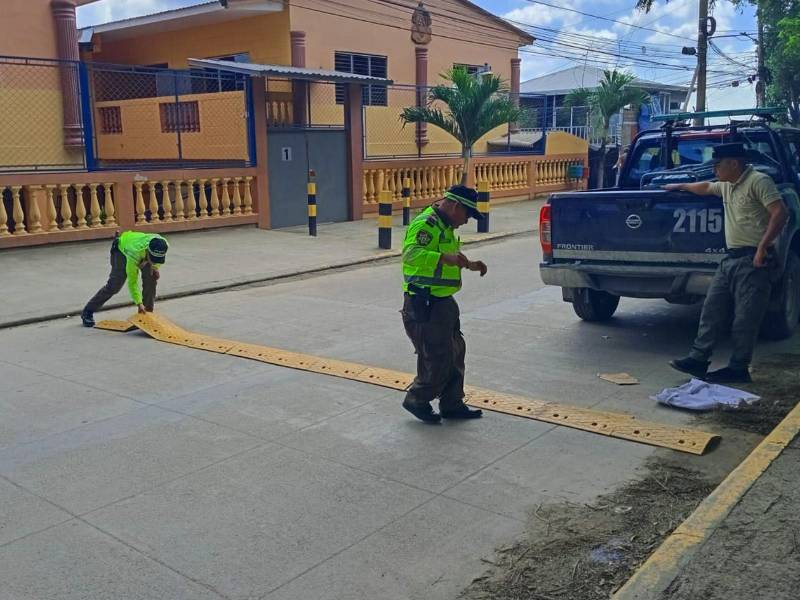 Respetar las normativas de tránsito es una responsabilidad de todos los vecinos y autoridades locales.