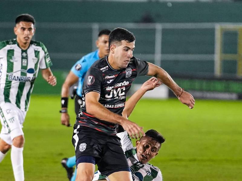 El argentino Messiniti se encargó de abrir el marcador en el duelo Antigua vs Marathón.