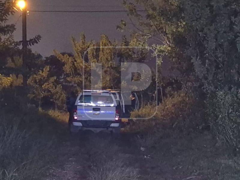 Vista de la escena del crimen en la colonia Lomas de Buenos Aires, en La Ceiba.