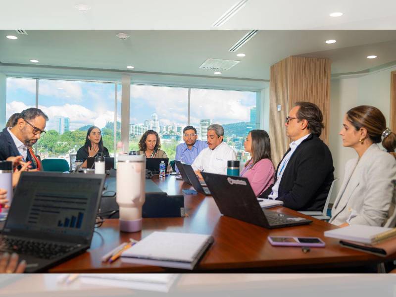 Con la adquisición de ASESUISA en El Salvador, Grupo Ficohsa fortalece su liderazgo en seguros y consolida su presencia en Centroamérica.