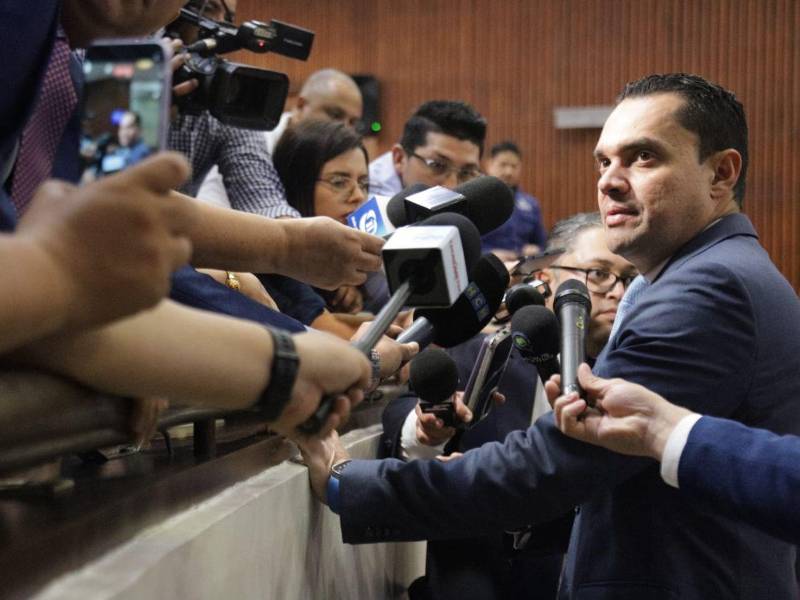 Tomás Zambrano informó que el Congreso podrá convocar a diputados si surge un tema urgente durante el receso.