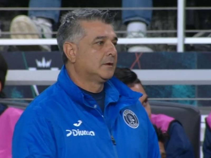 Diego Vázquez no la pasó bien en Cincinnati por la eliminación de Motagua.