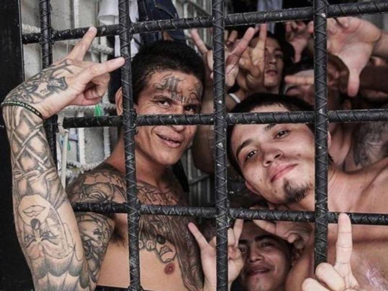 Honduras también busca inspiración en el sistema carcelario de El Salvador para contener el auge de las maras y pandillas.