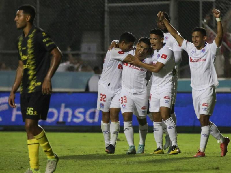 Olimpia barre con Real España: Recupera el trono y es justo campeón de Honduras