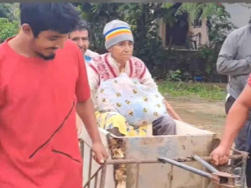 Fuertes lluvias provocan evacuaciones en Arizona, Atlántida