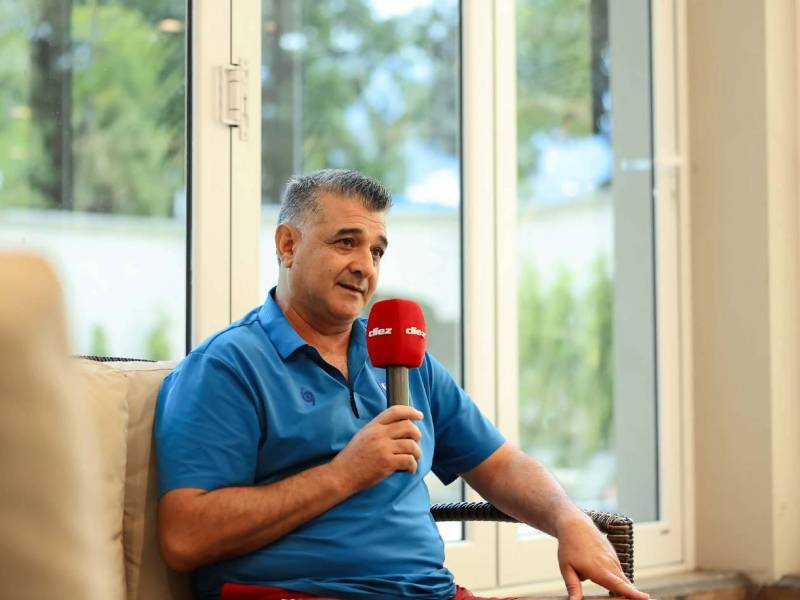 El entrenador de 67 años habló sin filtros sobre su paso por Honduras, su salida de Motagua, la Selección Nacional, su relación con Pedro Troglio y Héctor Varga