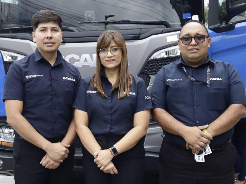 El equipo comercial de Grupo Flores.