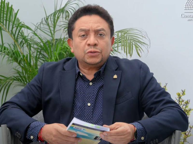 El presidente de la ́ , diputado Ramón Barrios enfatiza que la Comisión Permanente no posee atribuciones para intervenir ni decidir en procesos de elección presidencial, ya que su papel está claramente definido por la Constitución de la República como un órgano de carácter administrativo y de continuidad institucional durante el receso legislativo.