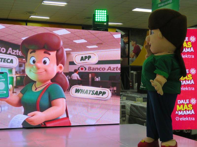 Doña Reina es el personaje que forma parte de la campaña del Día de la Madre.