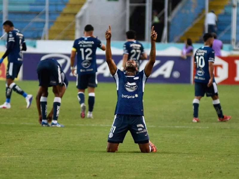 Motagua y Marathón miden sus fuerzas este domingo en el Estadio Nacional de Tegucigalpa.