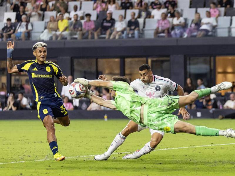 Andy Nájar jugó todo el partido con el Nashville contra el Inter Miami.