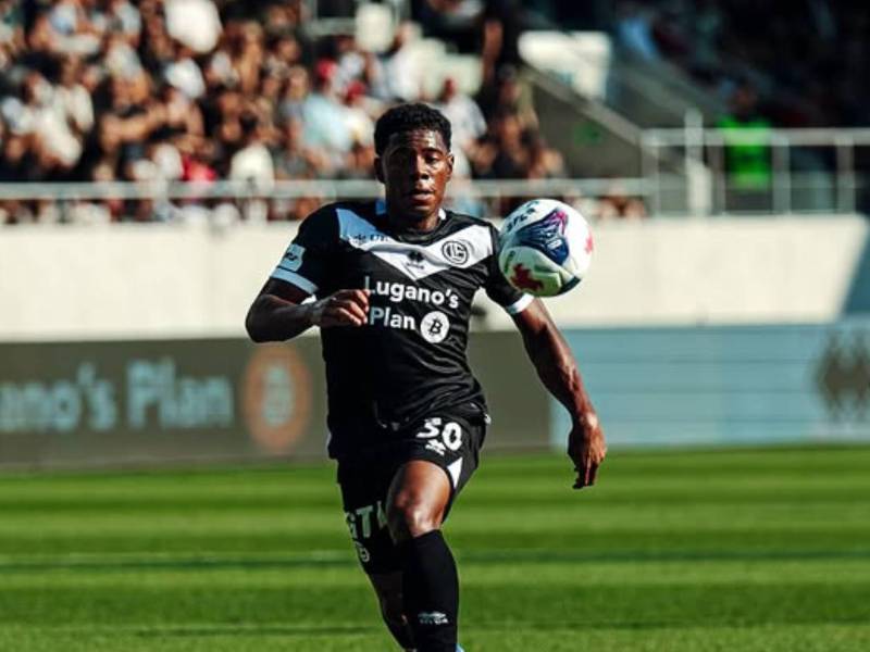 Dereck ingresó en la segunda parte y, apenas 19 minutos después, apareció para marcar uno de los goles con los que su equipo goleó 5-0 al Zurich.